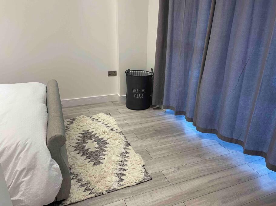 Stylish And Cosy 2 Bedroom Flat In Apartment Croydon