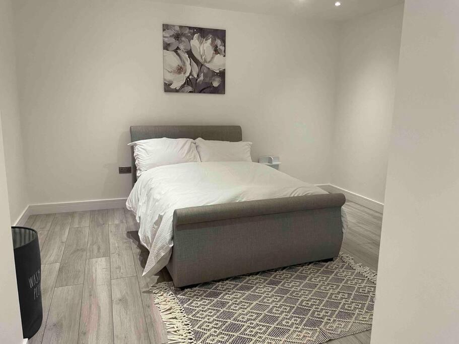 Apartment Stylish And Cosy 2 Bedroom Flat In